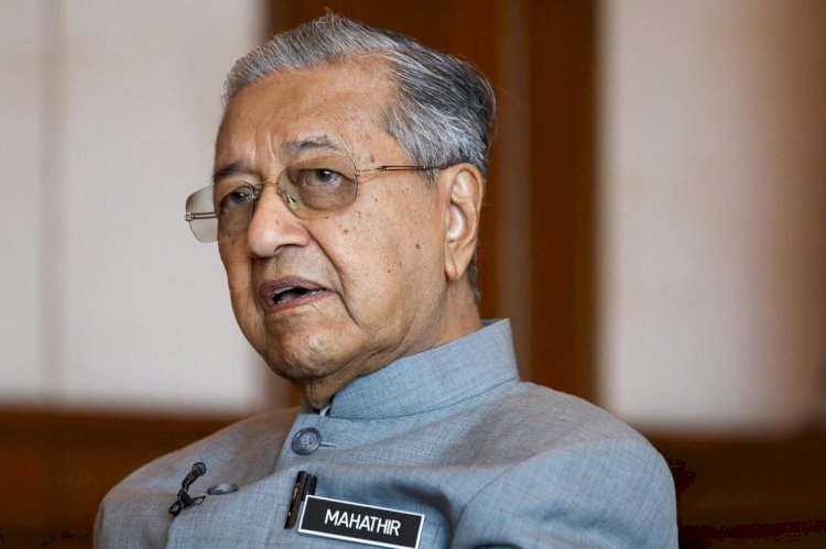 Mahathir Muhammad Sends His Resignation Amidst Political Turmoil.