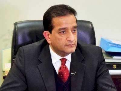 PM'S Aide Malik Amin Aslam says to engage youth in climate action.